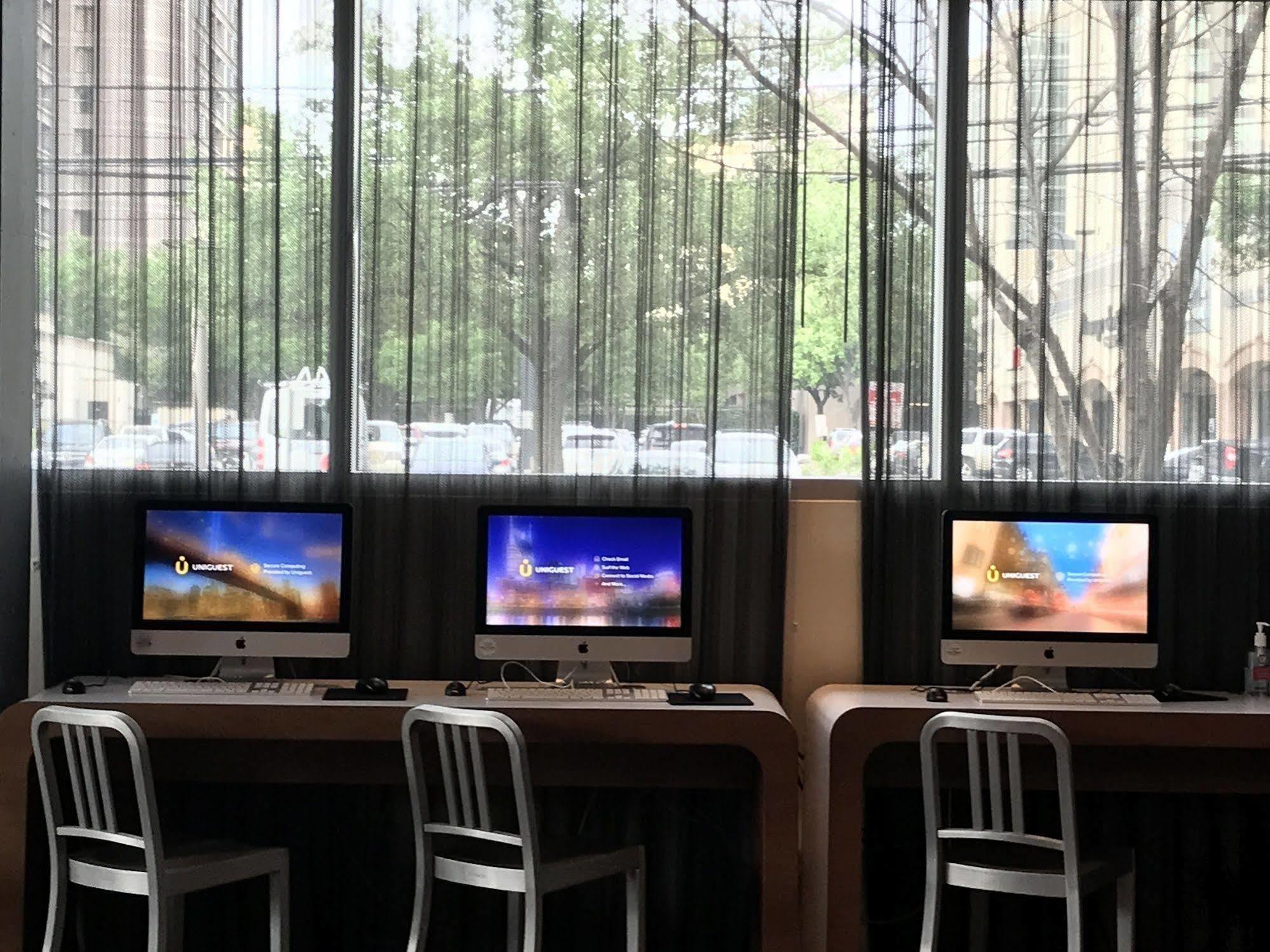 Aloft Houston By The Galleria Exterior photo